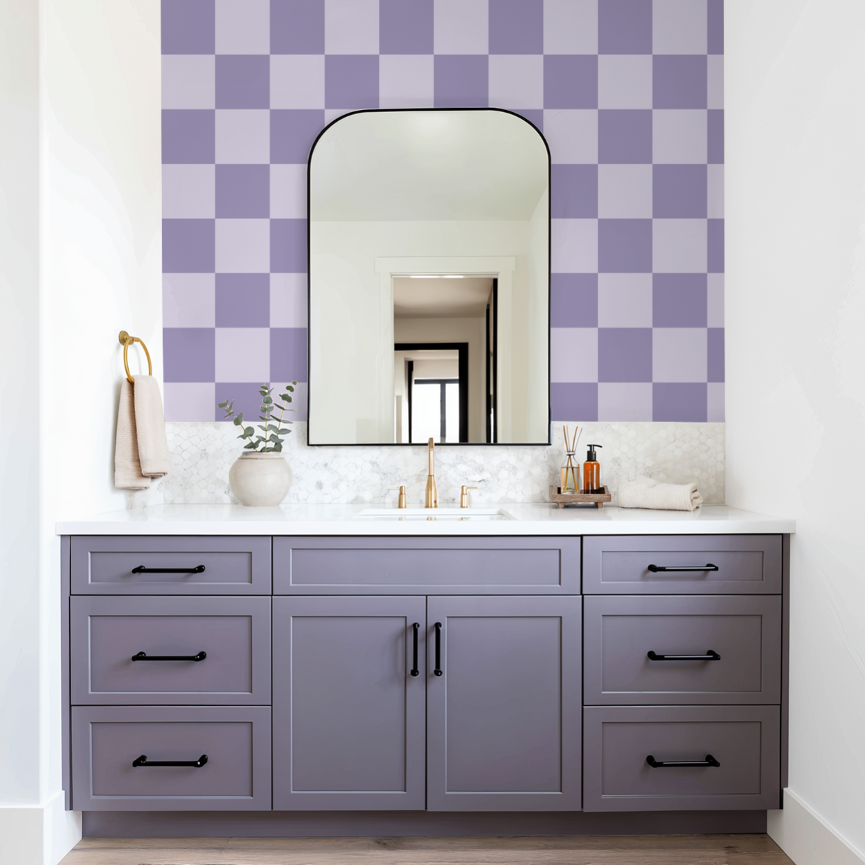 Junie Check Wallpaper