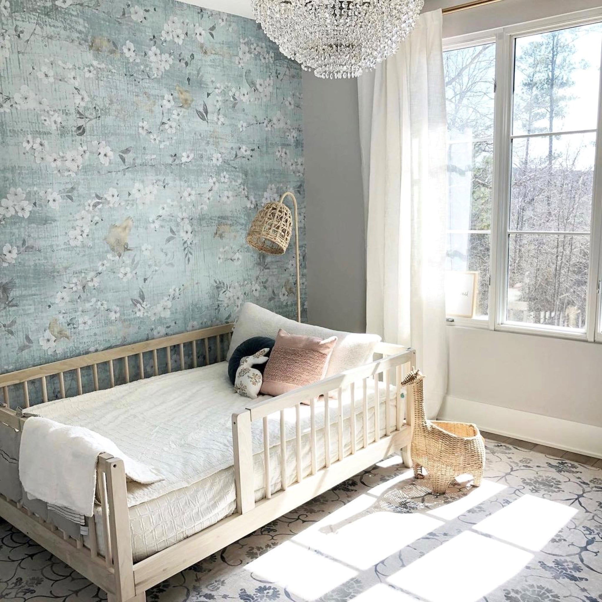 Kinsbeth Wallpaper - 10 FT H X 11 FT W Luxe Peel and Stick