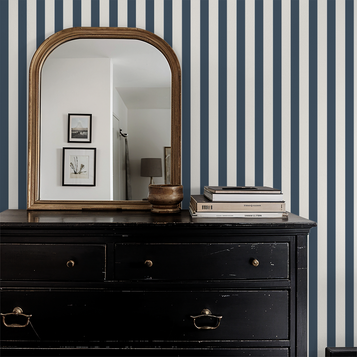 Landis Lane (Dark Blue) Wallpaper
