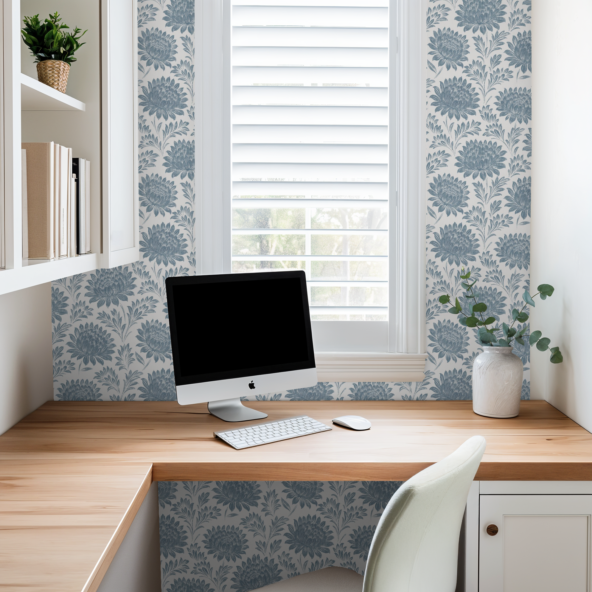 Lisa (Blue) Wallpaper