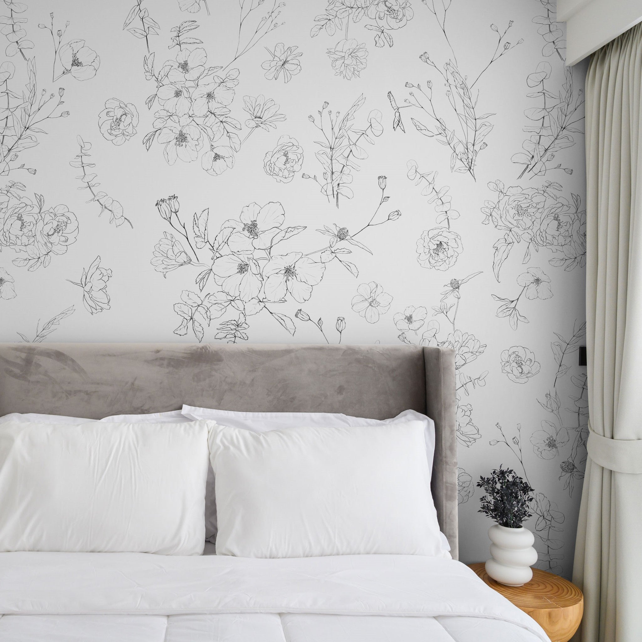 Lined Meadow Wallpaper - 8 FT H X 19 FT W Luxe Peel and Stick